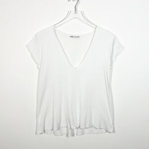 Zara Women's Size Large White Distressed Raw Edge V-Neck T-Shirt